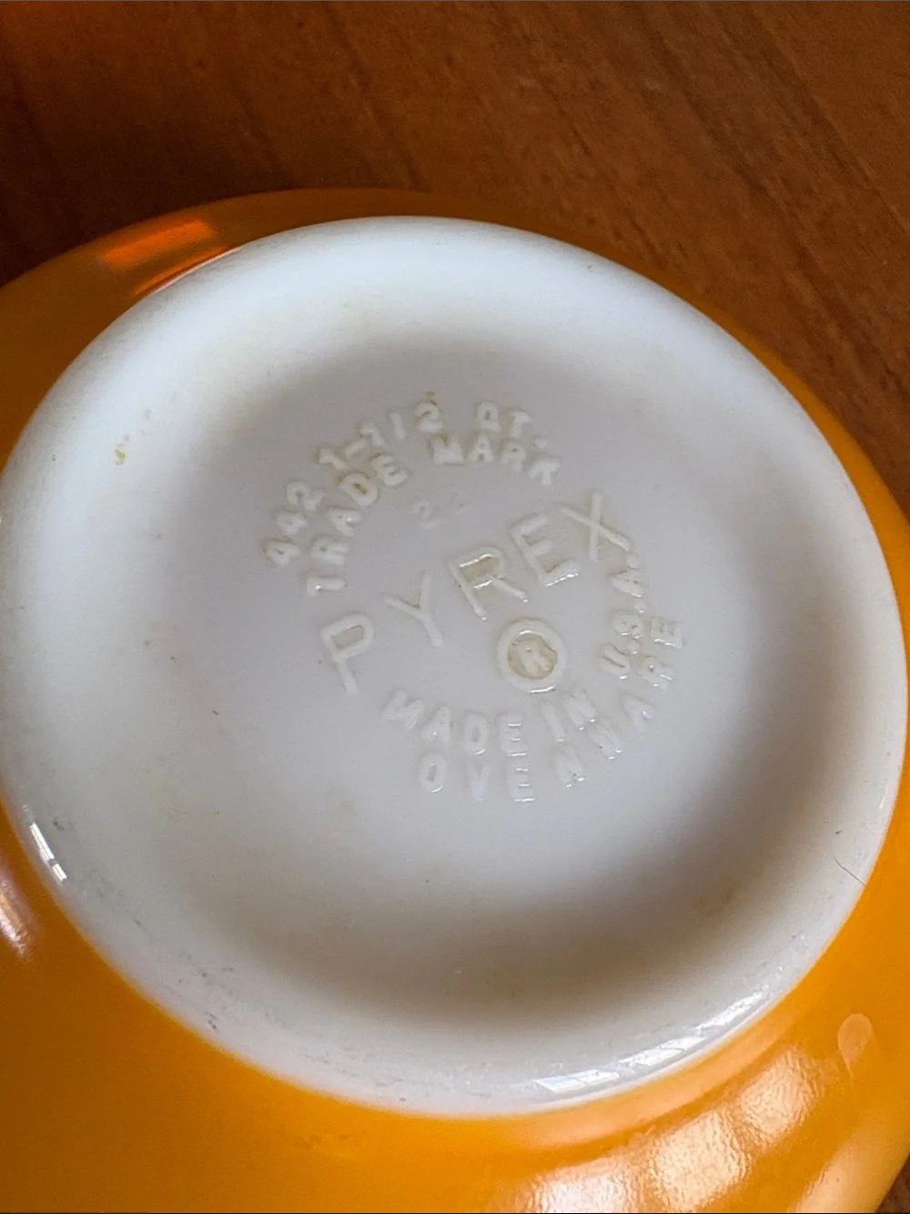 Preowned Vintage Pyrex